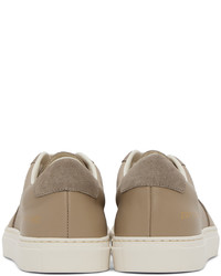 Sneakers basse in pelle marroni di Common Projects