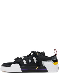 Sneakers basse in pelle nere e bianche di Converse