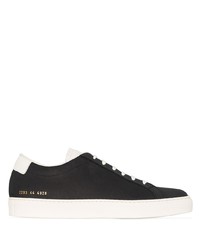Sneakers basse in pelle nere e bianche di Common Projects
