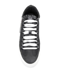 Sneakers basse in pelle nere e bianche di Dsquared2