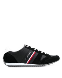 Sneakers basse in pelle nere e bianche di Tommy Hilfiger