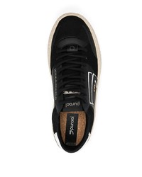 Sneakers basse in pelle nere e bianche di Puraai