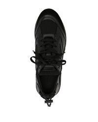 Sneakers basse in pelle nere di Giorgio Armani