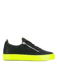 Sneakers basse in pelle nere di Giuseppe Zanotti