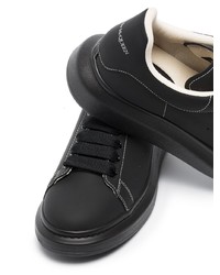 Sneakers basse in pelle nere di Alexander McQueen