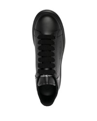 Sneakers basse in pelle nere di Alexander McQueen