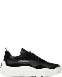 Sneakers basse in pelle nere di Valentino Garavani