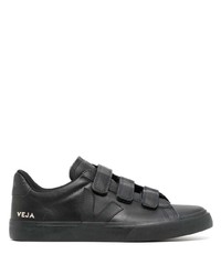 Sneakers basse in pelle nere di Veja