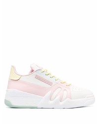 Sneakers basse in pelle rosa di Giuseppe Zanotti