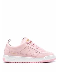 Sneakers basse in pelle rosa di Golden Goose
