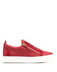 Sneakers basse in pelle rosse di Giuseppe Zanotti