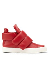 Sneakers basse in pelle rosse di Giuseppe Zanotti