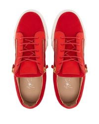 Sneakers basse in pelle rosse di Giuseppe Zanotti