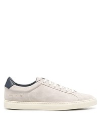Sneakers basse in pelle scamosciata beige di Common Projects
