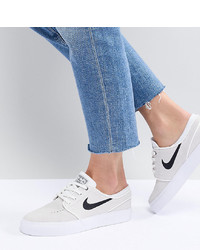 Sneakers basse in pelle scamosciata bianche di Nike SB