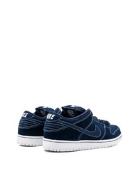 Sneakers basse in pelle scamosciata blu scuro di Nike