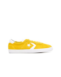 Sneakers basse in pelle scamosciata gialle di Converse