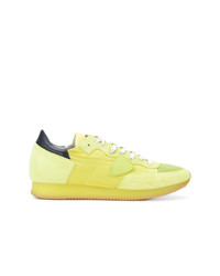 Sneakers basse in pelle scamosciata gialle di Philippe Model