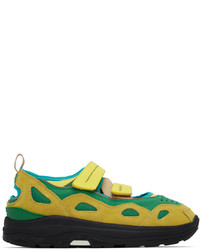 Sneakers basse in pelle scamosciata gialle di Suicoke
