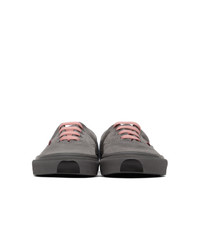 Sneakers basse in pelle scamosciata grigie di Vans