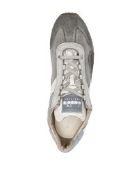 Sneakers basse in pelle scamosciata grigio scuro di Diadora