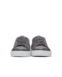 Sneakers basse in pelle scamosciata grigio scuro di Axel Arigato