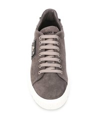 Sneakers basse in pelle scamosciata grigio scuro di Philipp Plein