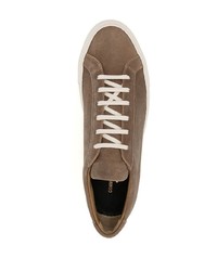 Sneakers basse in pelle scamosciata marroni di Common Projects