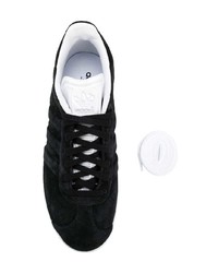 Sneakers basse in pelle scamosciata nere di adidas