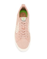 Sneakers basse in pelle scamosciata rosa di Cariuma