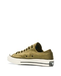 Sneakers basse in pelle scamosciata verde oliva di Converse