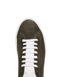 Sneakers basse in pelle scamosciata verde oliva di Givenchy