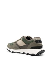 Sneakers basse in pelle scamosciata verde oliva di Timberland