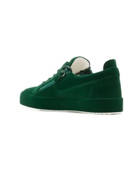Sneakers basse in pelle scamosciata verde scuro di Giuseppe Zanotti Design