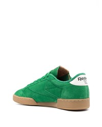 Sneakers basse in pelle scamosciata verdi di Reebok