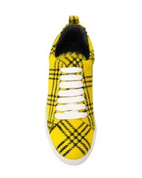 Sneakers basse in pelle scozzesi gialle di MARQUES ALMEIDA