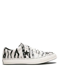 Sneakers basse in pelle stampate bianche e nere di Converse