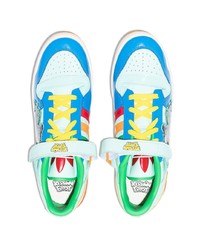 Sneakers basse in pelle stampate multicolori di adidas