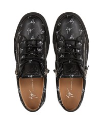 Sneakers basse in pelle stampate nere e bianche di Giuseppe Zanotti