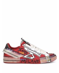 Sneakers basse in pelle stampate rosse di Dolce & Gabbana