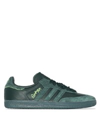 Sneakers basse in pelle verde scuro di adidas