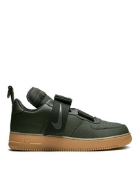 Sneakers basse in pelle verde scuro di Nike