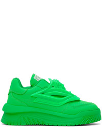 Sneakers basse in pelle verdi di Versace
