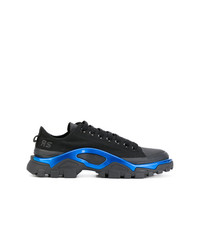 Sneakers basse nere di Adidas By Raf Simons