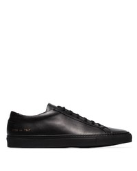 Sneakers basse nere di Common Projects