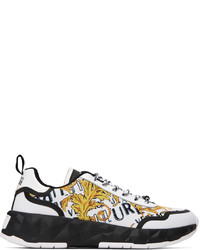 Sneakers basse stampate dorate di VERSACE JEANS COUTURE