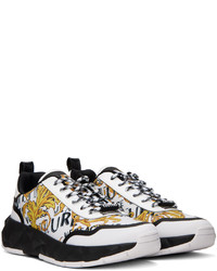 Sneakers basse stampate dorate di VERSACE JEANS COUTURE