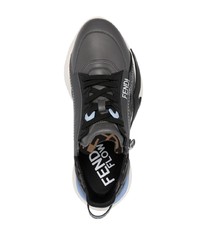 Sneakers basse stampate grigio scuro di Fendi