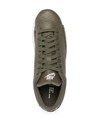 Sneakers basse verde oliva di Nike