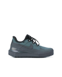 Sneakers basse verde scuro di Nike